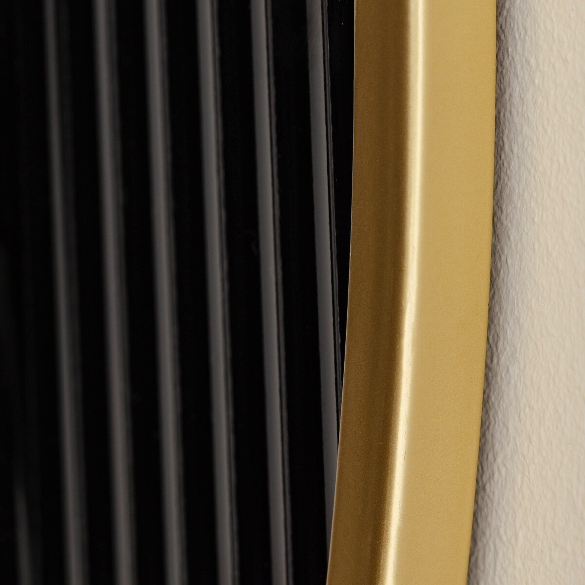 Lustro w Ryflowanej Ramie Luxiso