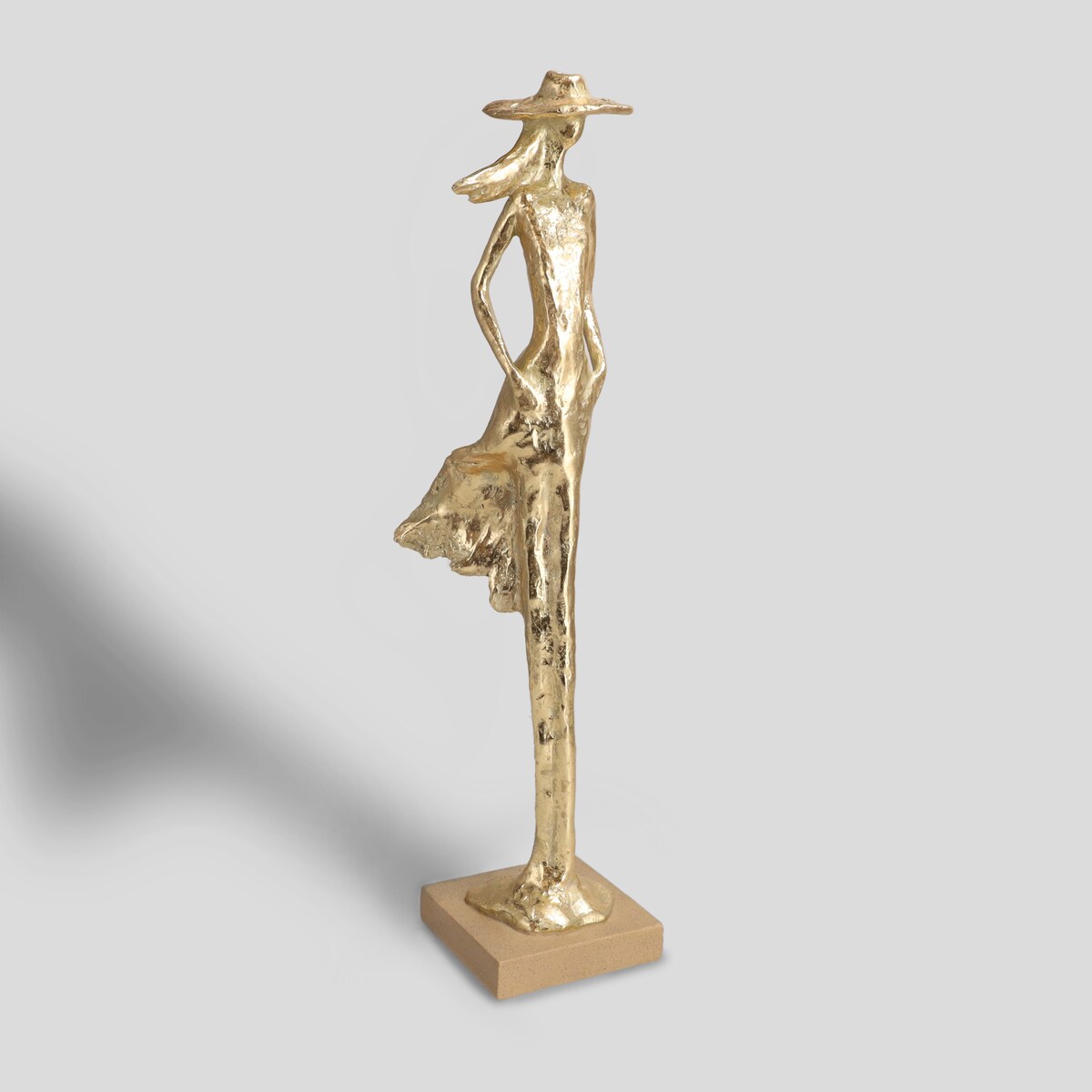 Figurka Matres z motywem postaci