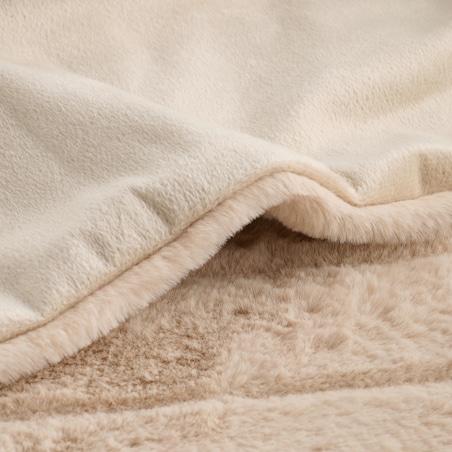 Jednokolorowa futrzana narzuta na łóżko Classolo 180x200 cm