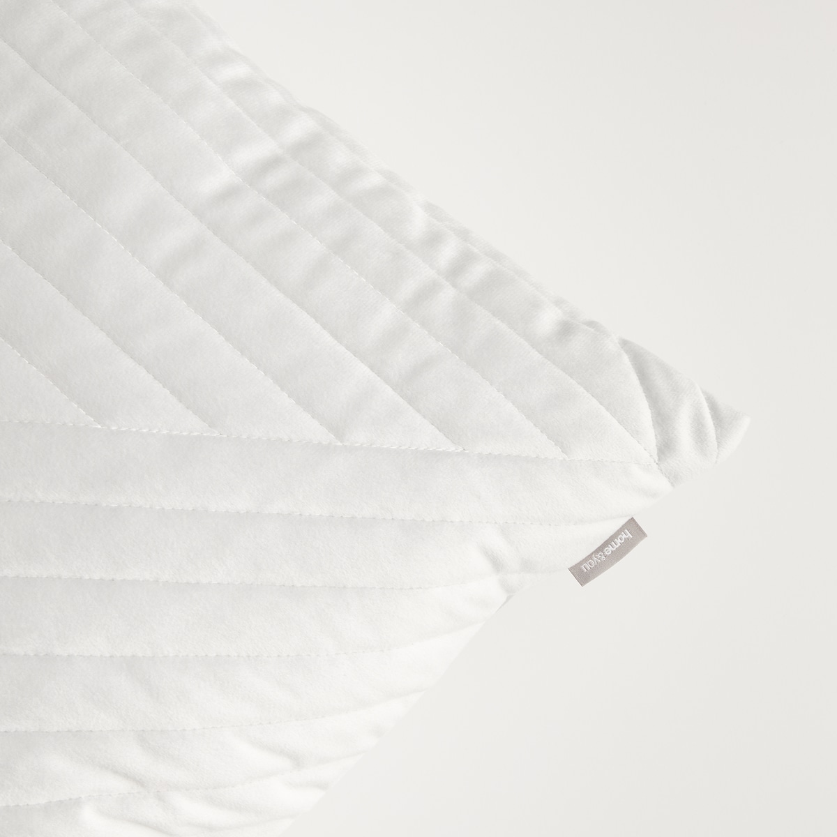 Poszewka Welwetowa Minister 45x45 cm z motywem geometrycznym