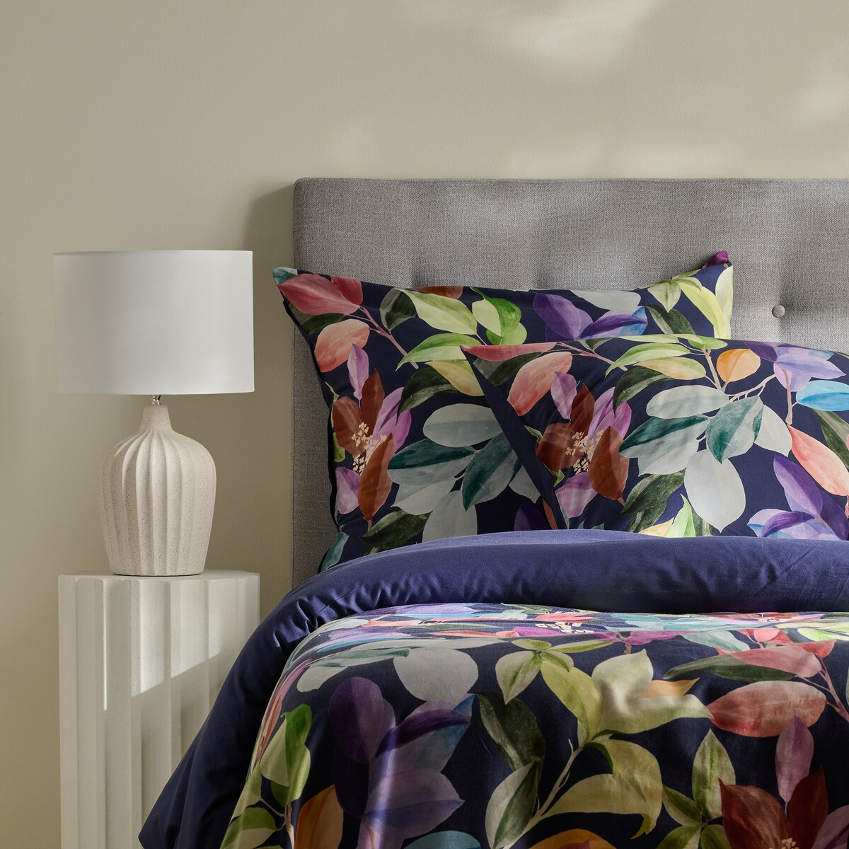 Pościel z bawełny satynowej Tenora 200x220 cm z motywem liściastym