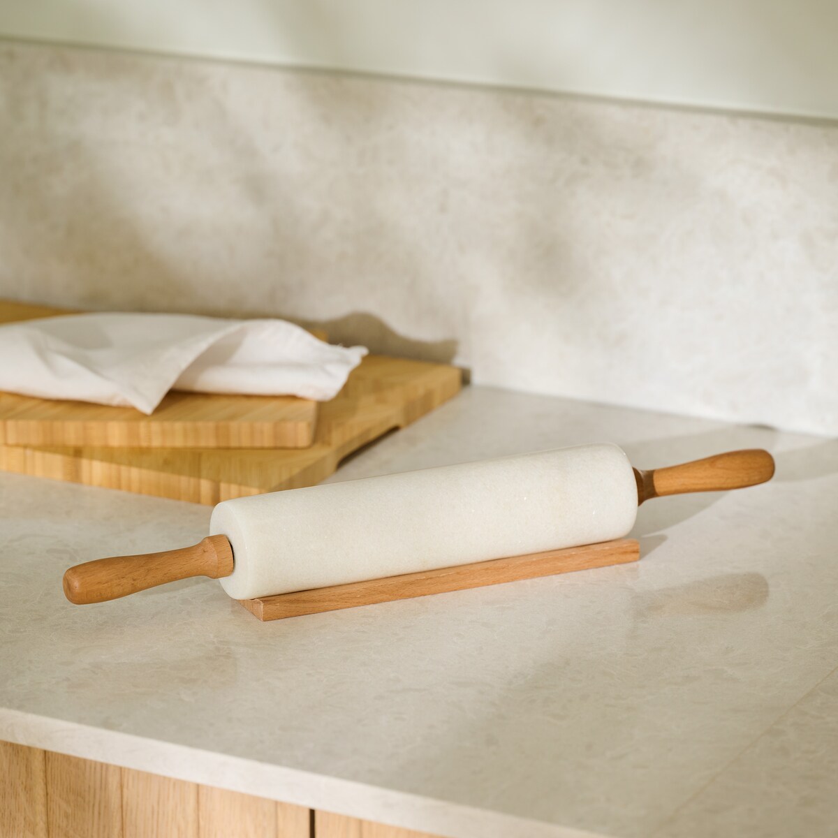 Marmurowy wałek kuchenny heba