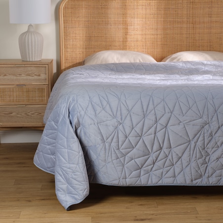 Narzuta Trianga 200x220 cm z motywem geometrycznym