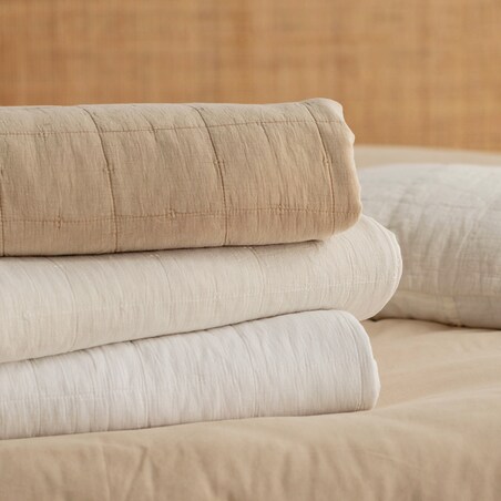 Narzuta Bawełniana z Efektem Sprania Przeszywana w Geometryczny Wzór Medosa 100x160 cm