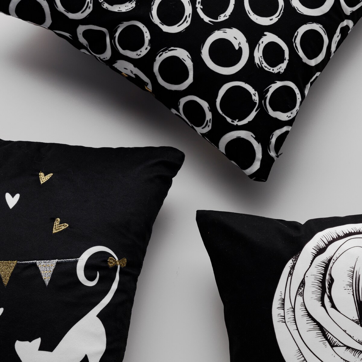 Poszewka Dotins 45x45 cm