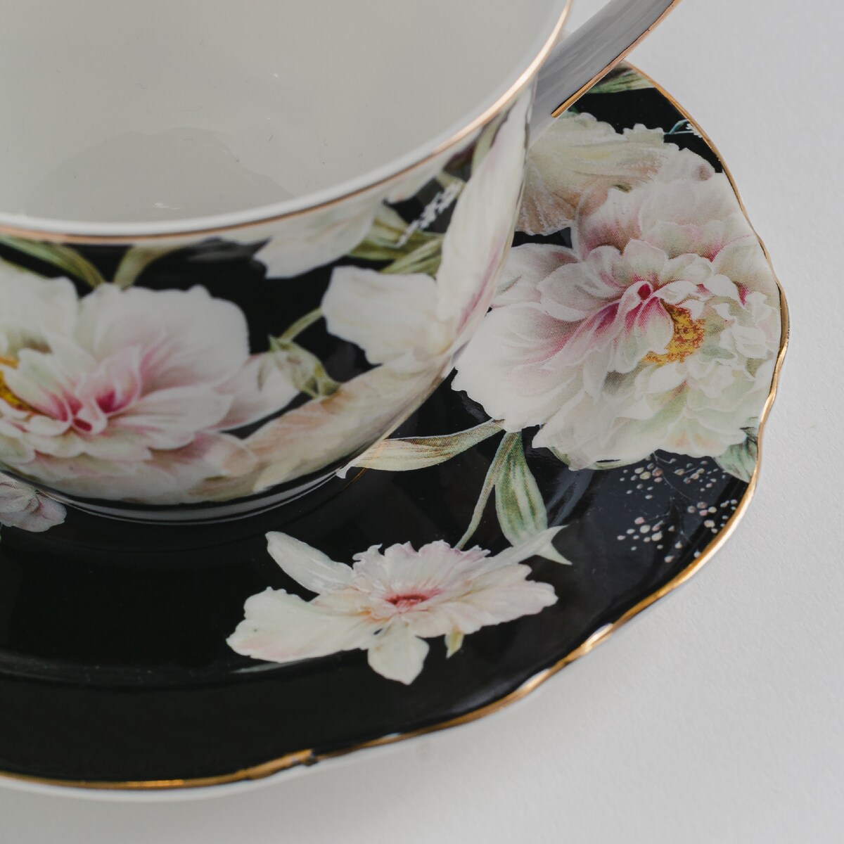 Filiżanka Ze Spodkiem Puja