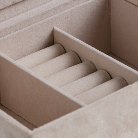 Welurowa szkatułka na biżuterią z ozdobnym zapięciem angeles