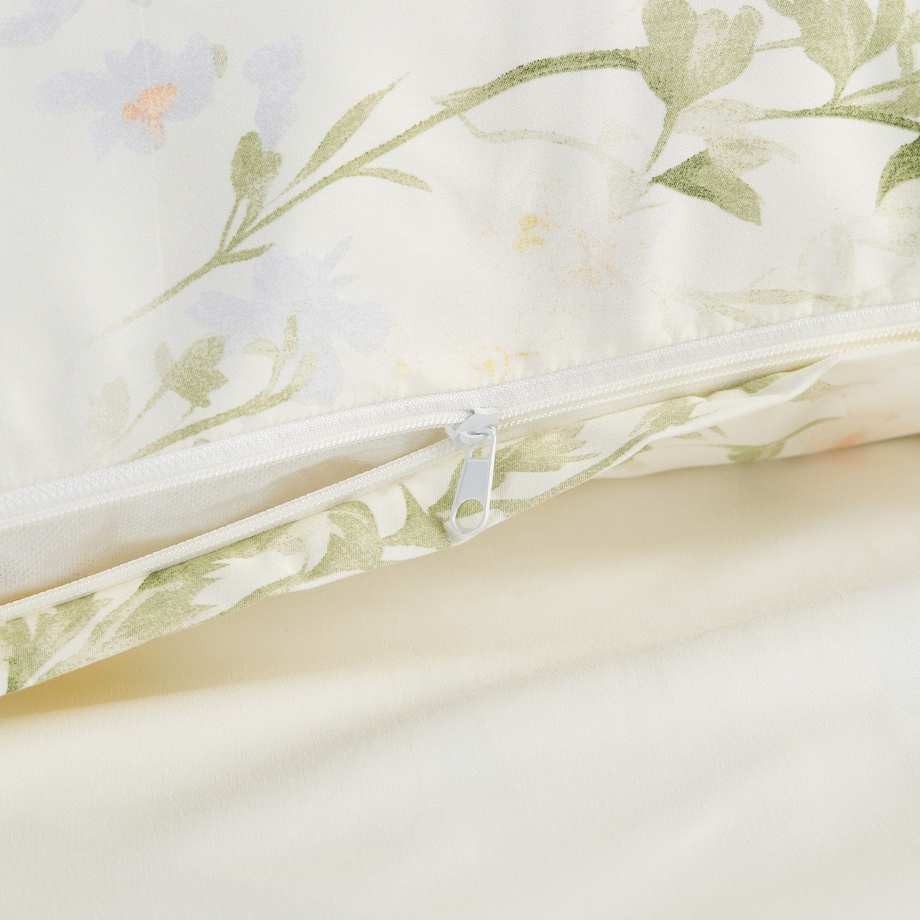 Pościel Z Mikrofibry Laka 160x200 cm z motywem kwiatowym