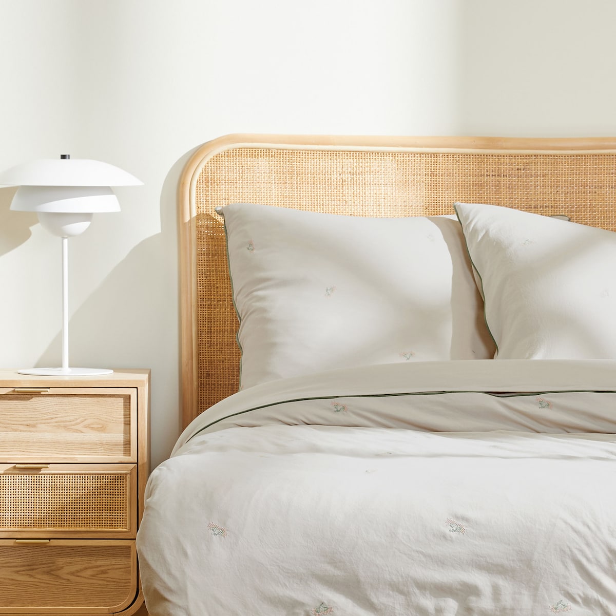 Pościel Z Mikrofibry Frescot 200x220 cm z motywem kwiatowym