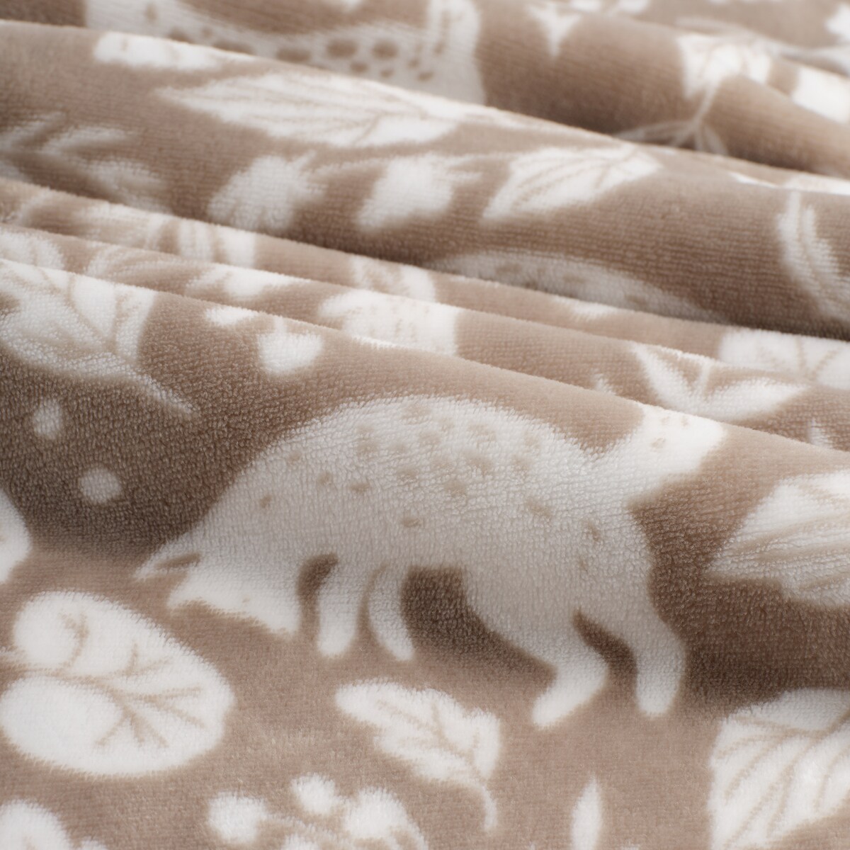 Ponczo Misne z motywem zwierząt leśnych