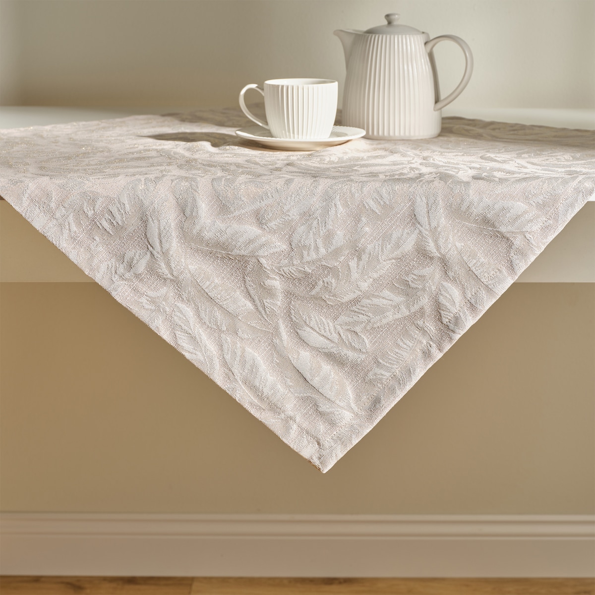 Serweta Żakardowa Sparkleaf 80x80 cm z motywem liściastym