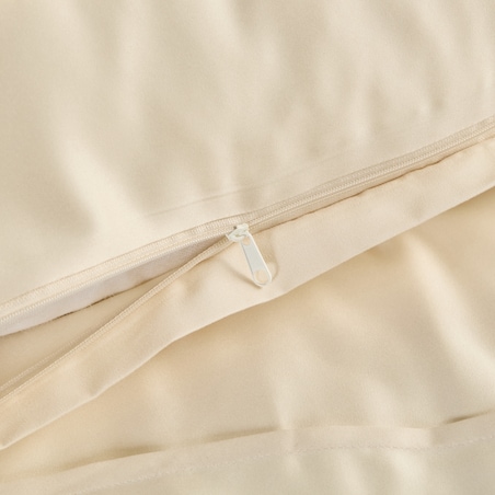 Pościel ze zdobieniem haftowanym Jasme 200x220 cm z motywem roślinnym