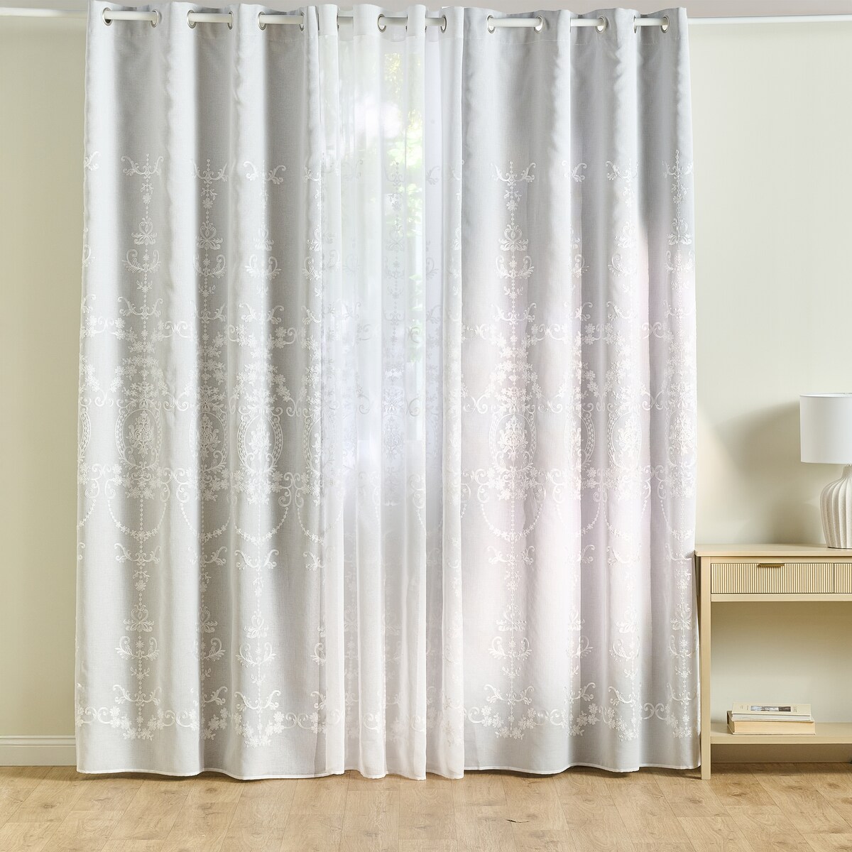 Zasłona zaciemniająca Ariela 140x250 cm z motywem arabeski