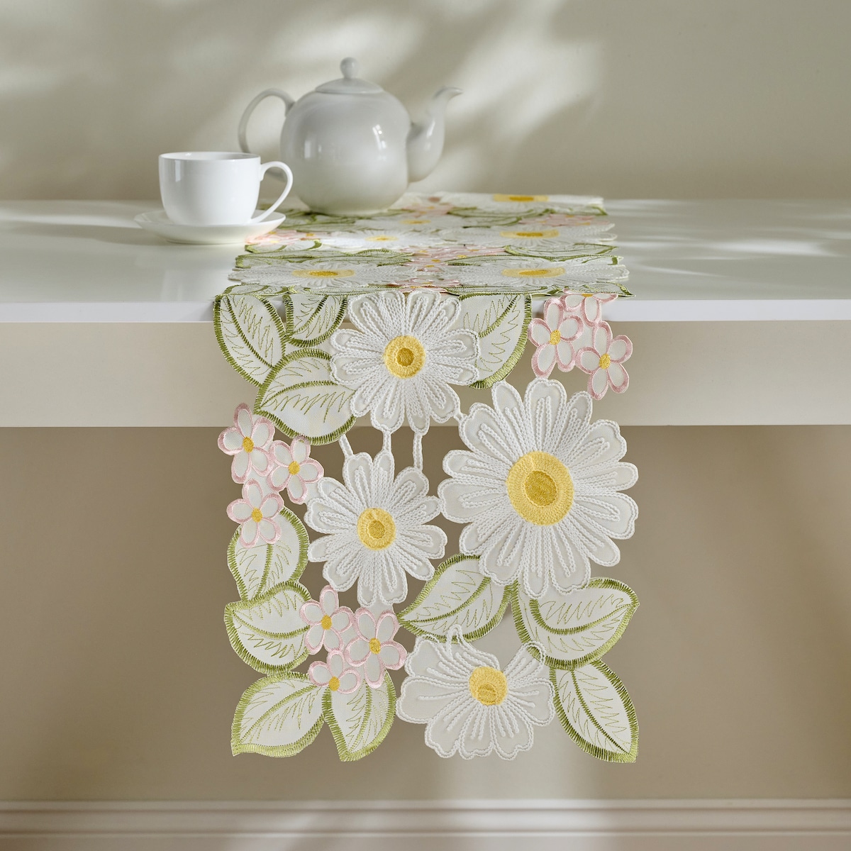 Bieżnik Haftowany Feris 35x174 cm z motywem kwiatowym