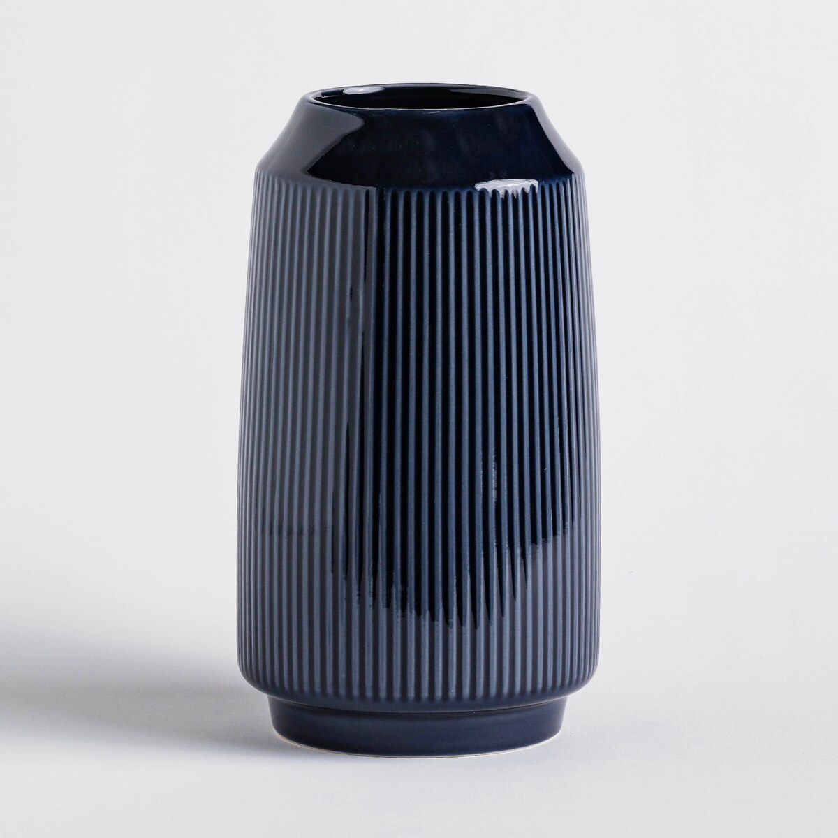 Wazon Silken z motywem geometrycznym