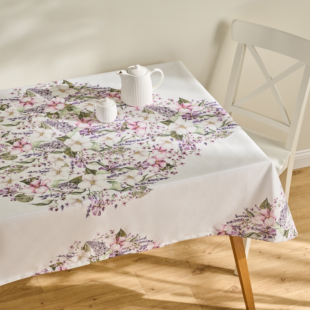 Obrus z nadrukiem Bezillo 150x220 cm