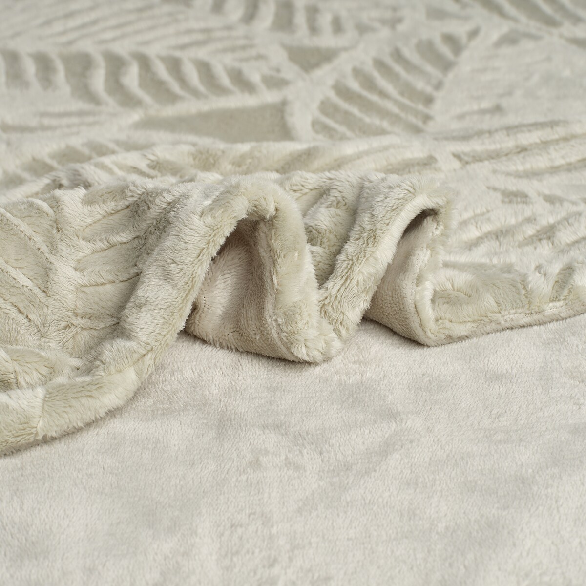 Narzuta Futrzana Riley 200x220 cm