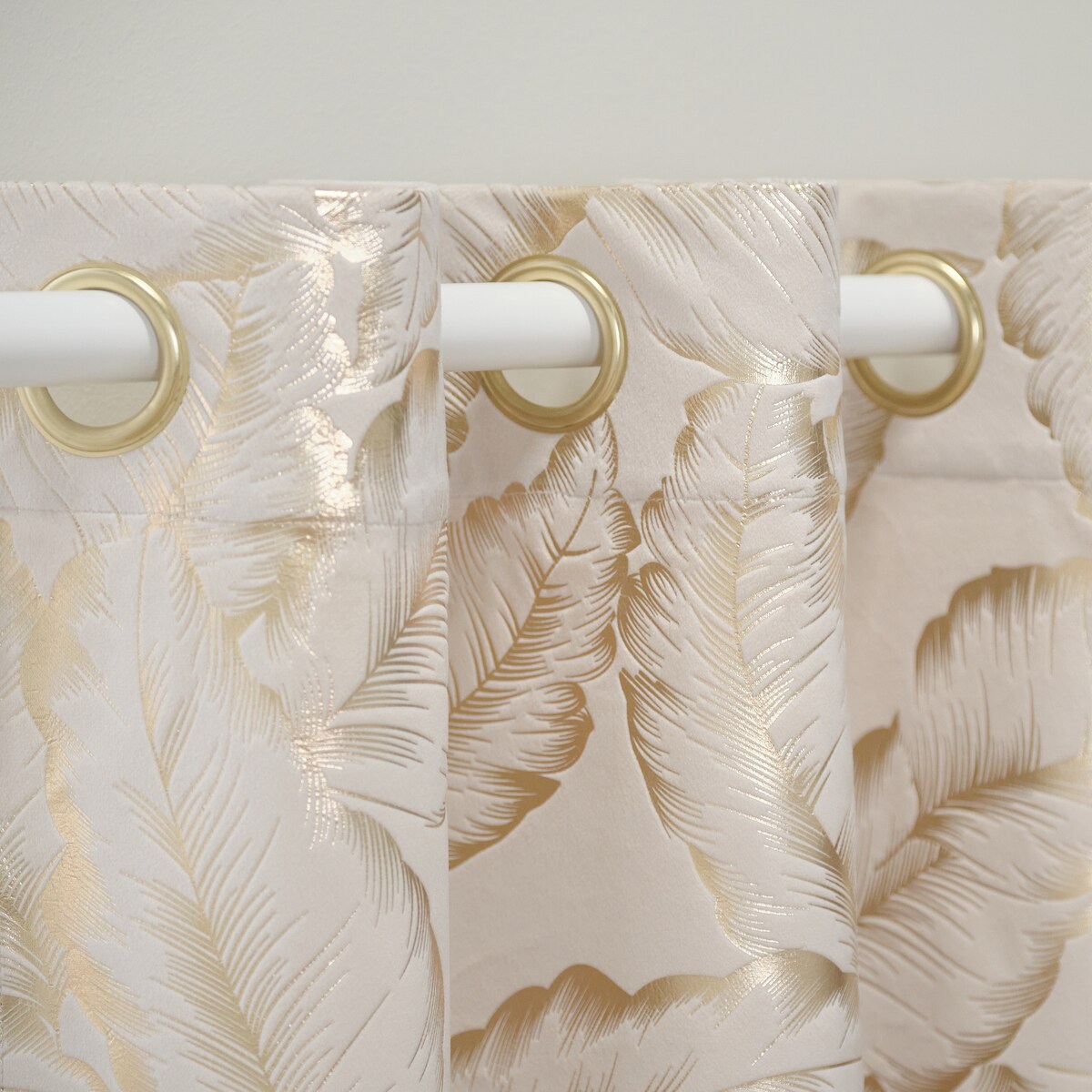 Zasłona Welwetowa Foglare 140x280 cm z motywem liściastym