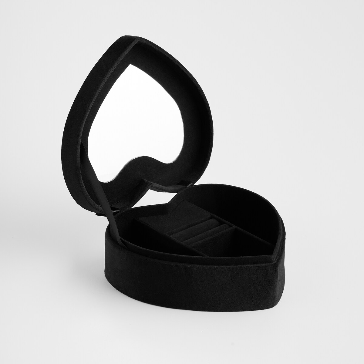 Szkatułka Na Biżuterię Berin 17x14.5 cm z motywem serca