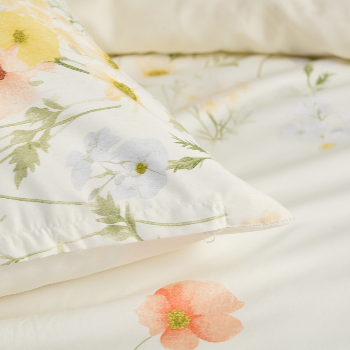 Pościel Z Mikrofibry Laka 160x200 cm z motywem kwiatowym