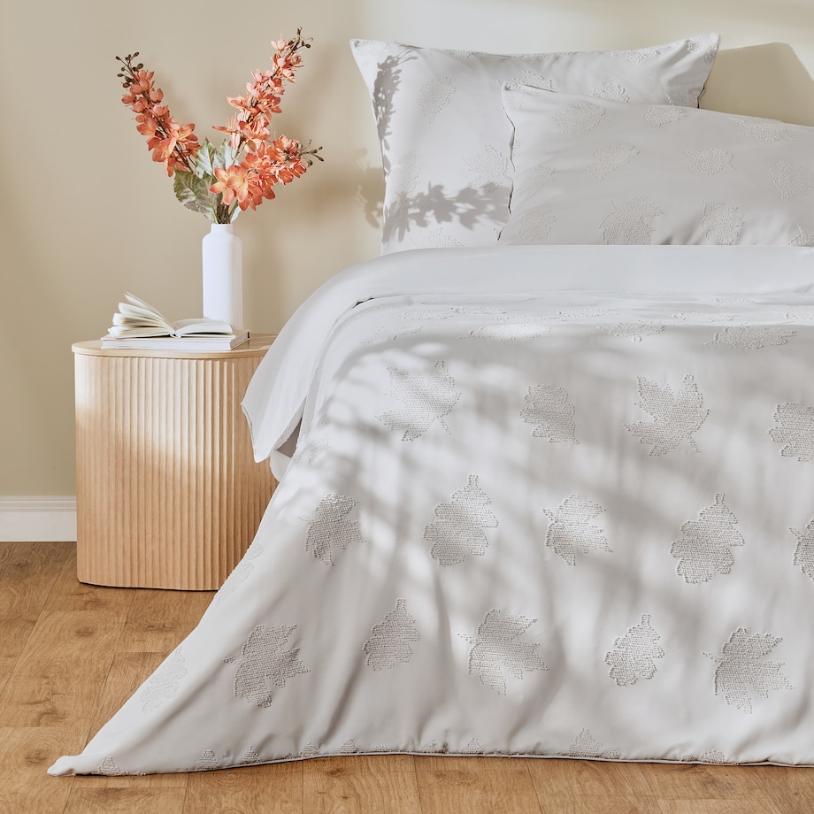 Komplet pościeli żakardowej Ero 200x220 cm z 2 poszewkami 70x80