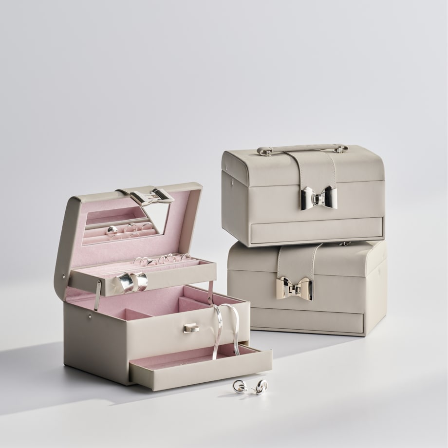 Kuferek na biżuterię z motywem kokardy patty