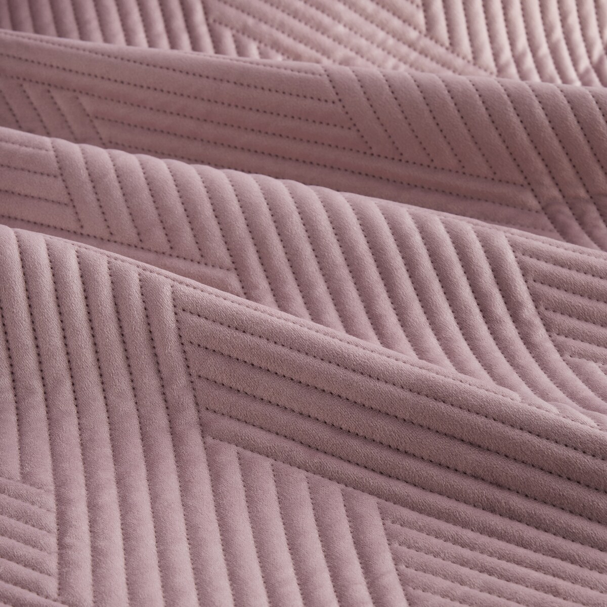 Jednokolorowa narzuta na łóżko z wytłoczonym wzorem geometrycznym Trialett 200x220 cm