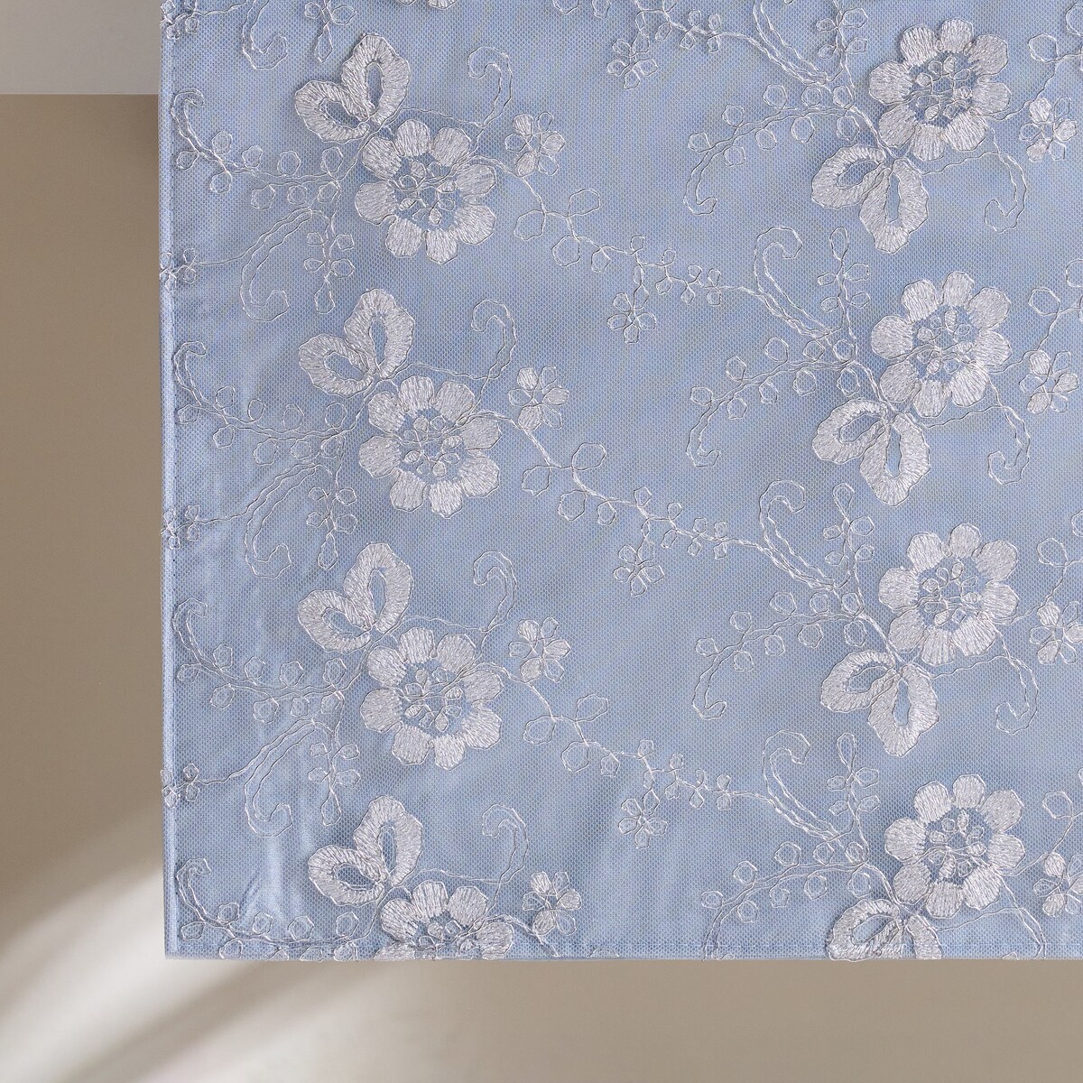 Bieżnik Haftowany Raheen 35x180 cm z motywem kwiatowym