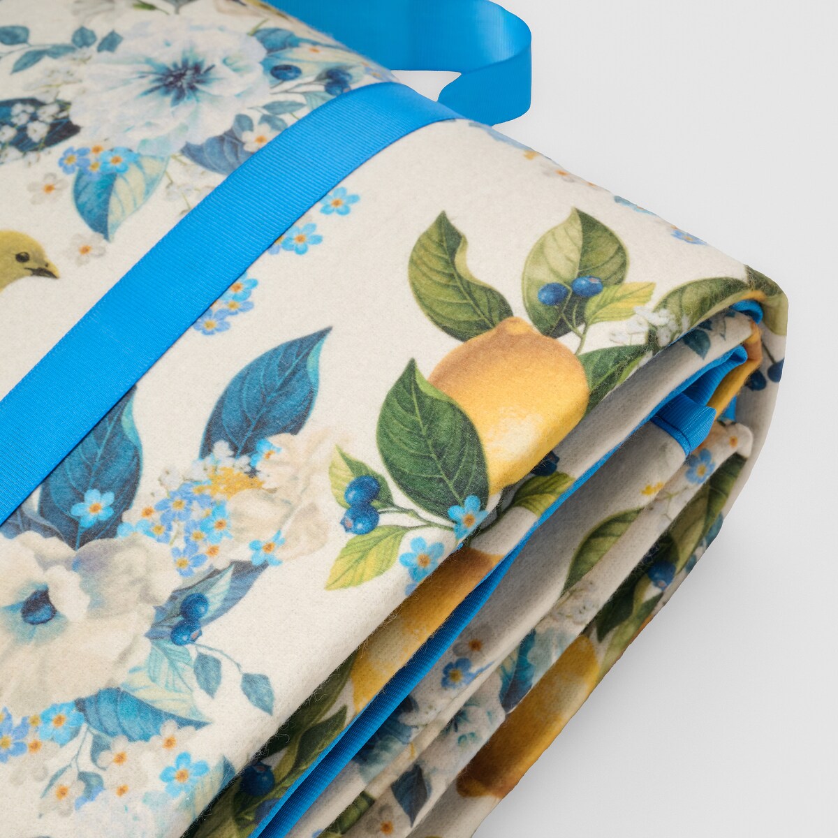 Mata Piknikowa Lemondi 130x160 cm z wzorem kwiatowym