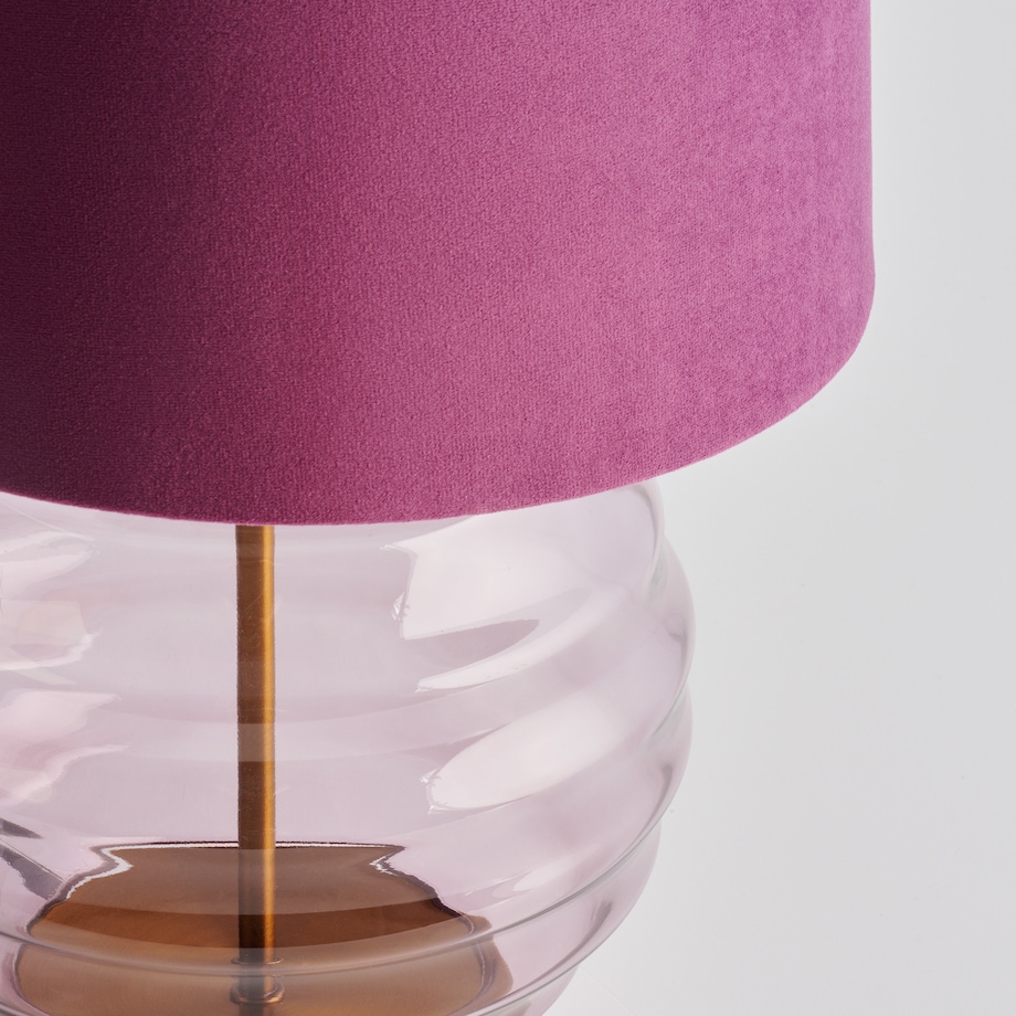 lampa stołowa ze szklaną podstawą stryker