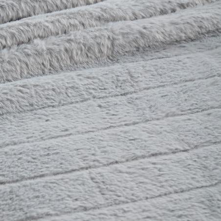 Jednokolorowa futrzana narzuta na łóżko Classolo 180x200 cm