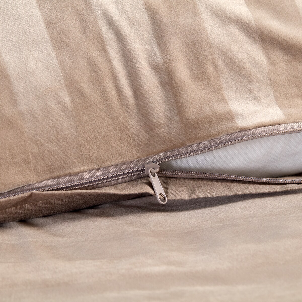 Pościel Welwetowa Zebo 200x220 cm z motywem geometrycznym