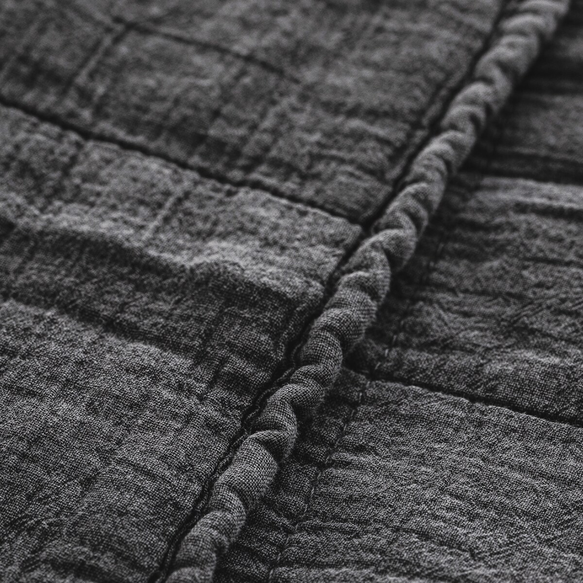 Narzuta Meade 200x220 cm z motywem geometrycznym