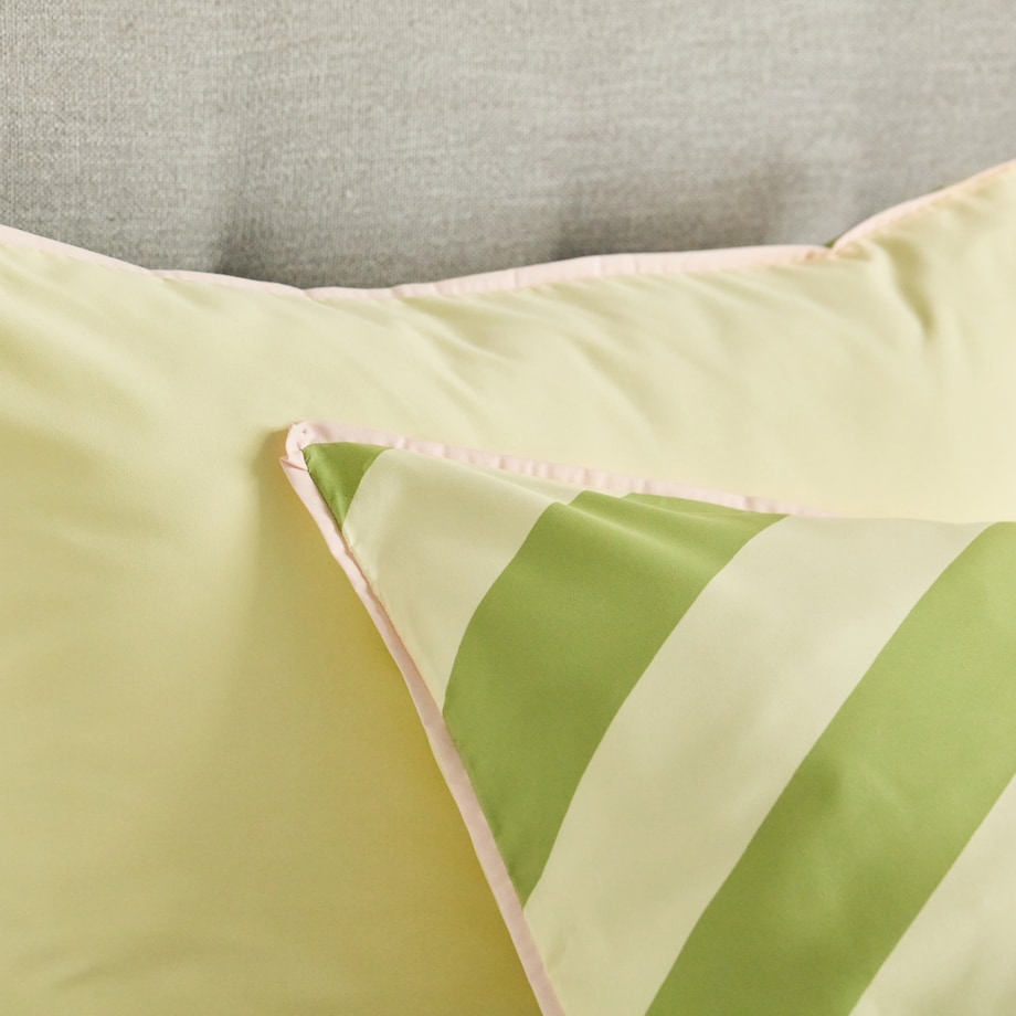 Pościel z mikrofibry z lamówką Pasiu 200x220 cm w paski