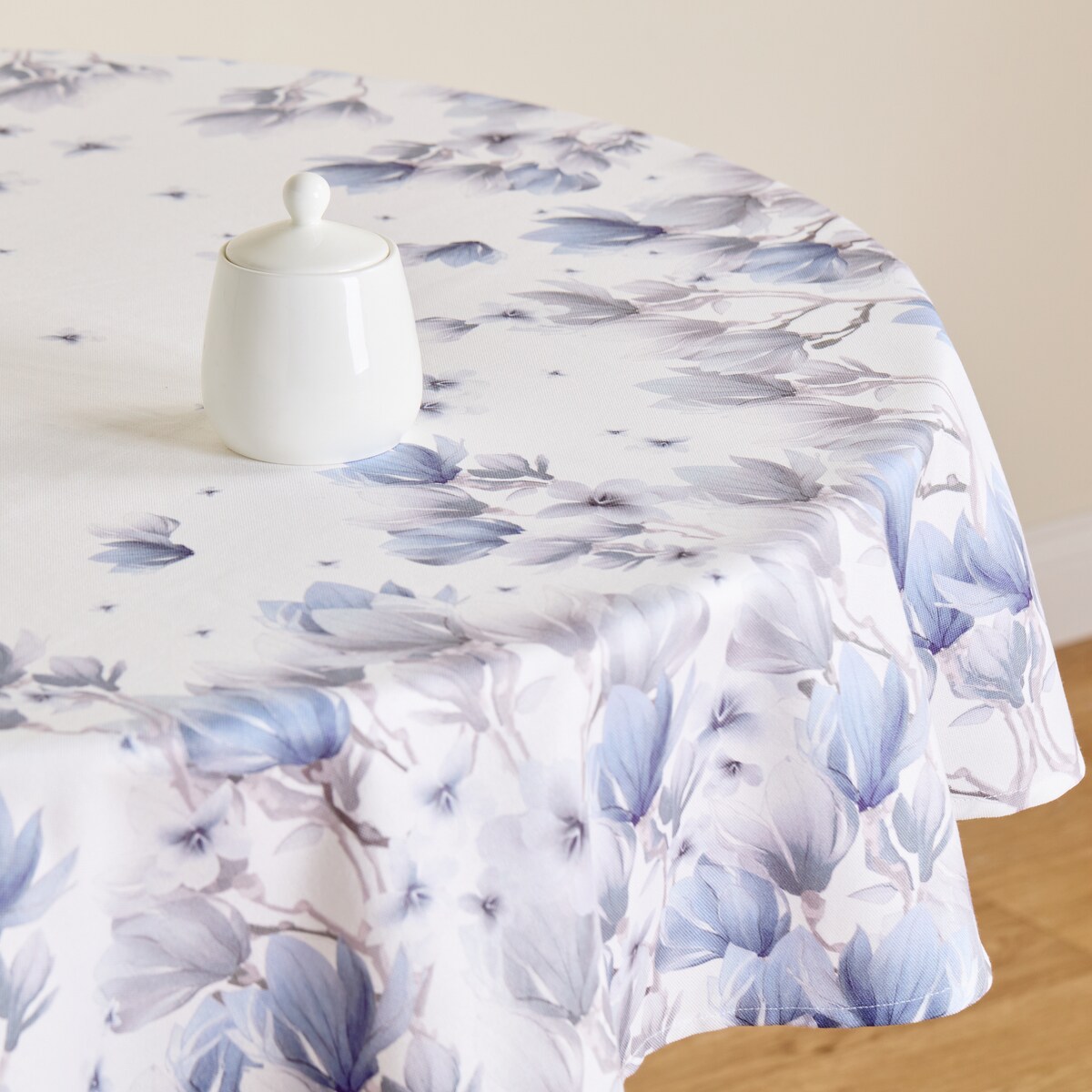 Obrus z nadrukiem Fladis z motywem kwiatowym