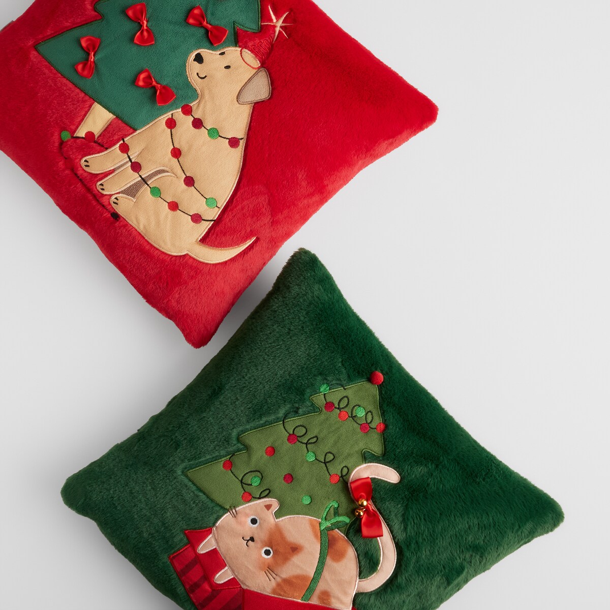 Poszewka Haftowana Catpack 45x45 cm z motywem choinki