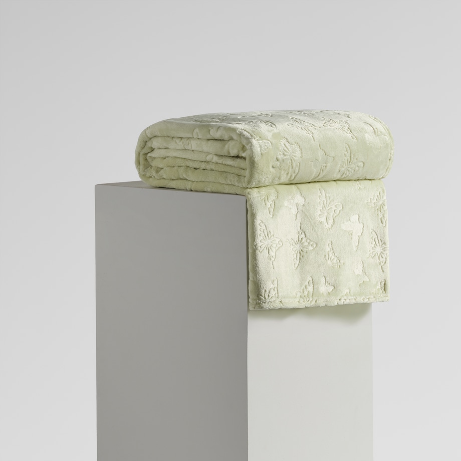 Jednokolorowy koc z wytłoczonym wzorem Yriale 150x200 cm