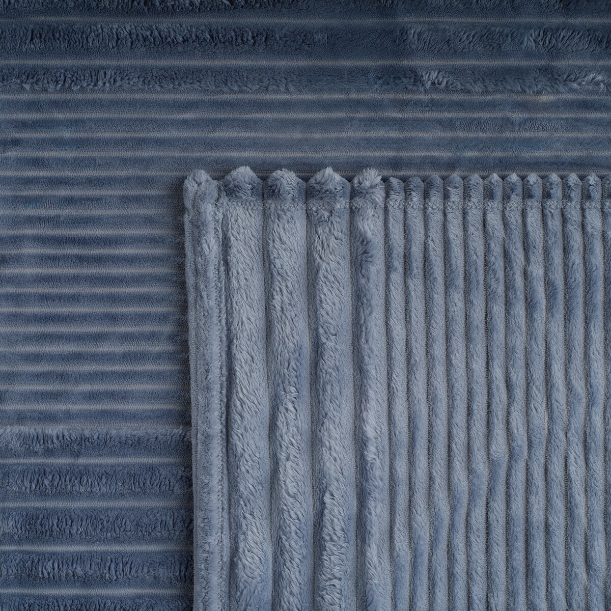 Jednokolorowy koc żakardowy Divite 150x200 cm