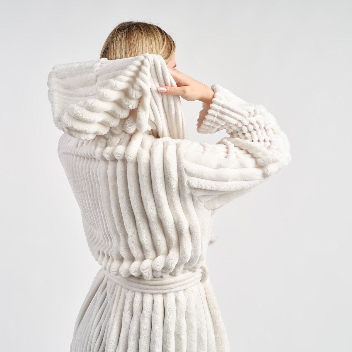 Szlafrok Divite z motywem geometrycznym