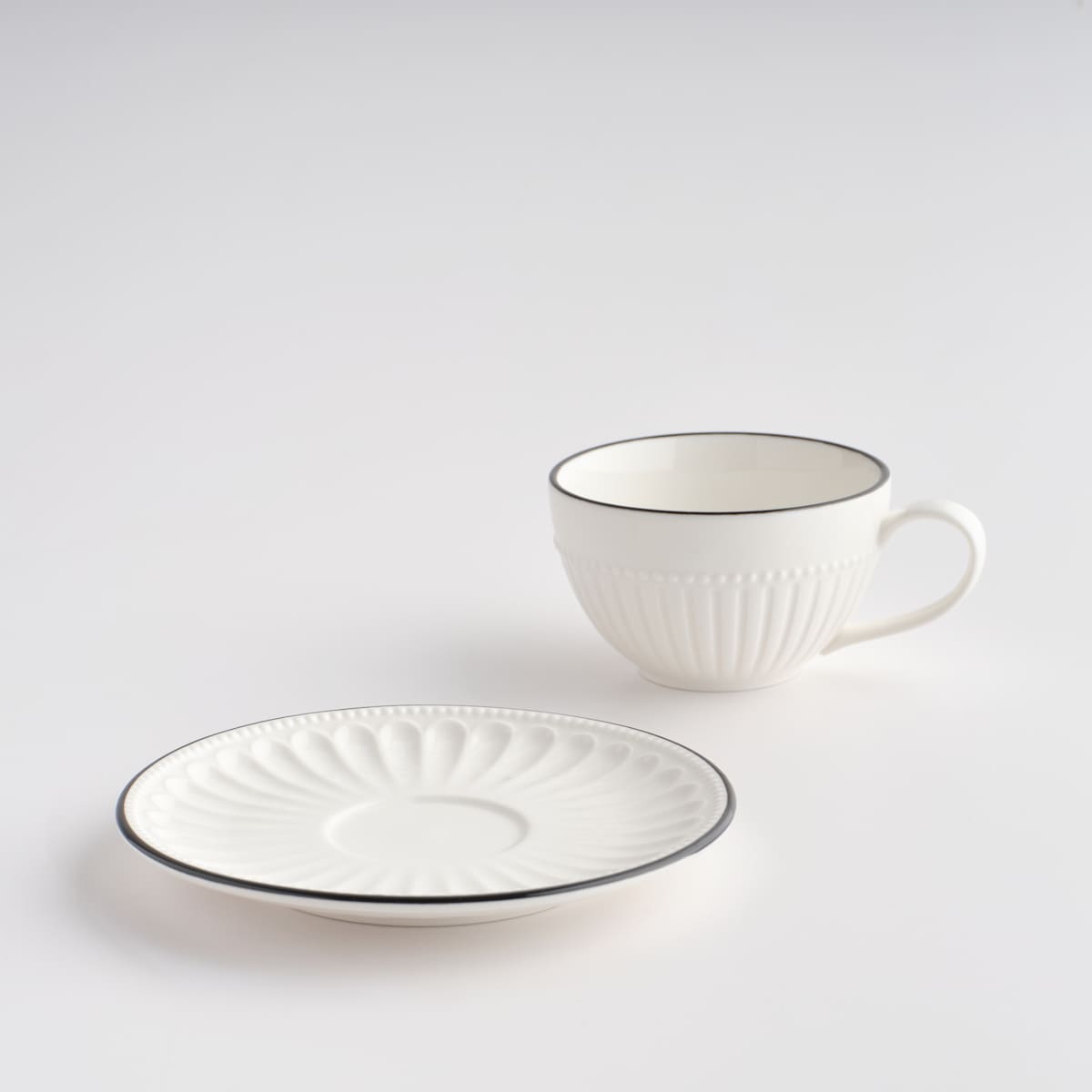 Filiżanka Ze Spodkiem Raya