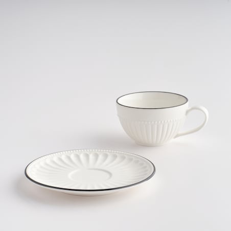 Filiżanka Ze Spodkiem Raya