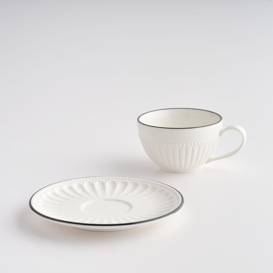 Filiżanka Ze Spodkiem Raya