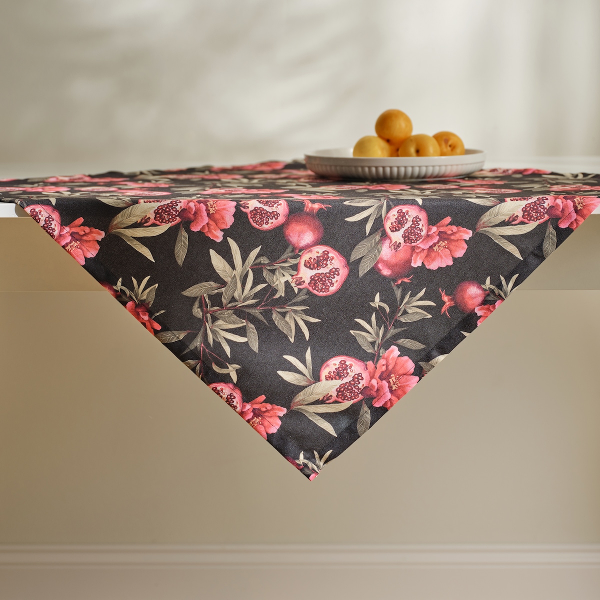 Serweta Drukowana Granadillo 80x80 cm z motywem kwiatowym