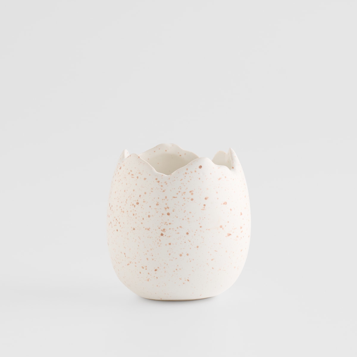 Świeca Eggshello z motywem skorupki