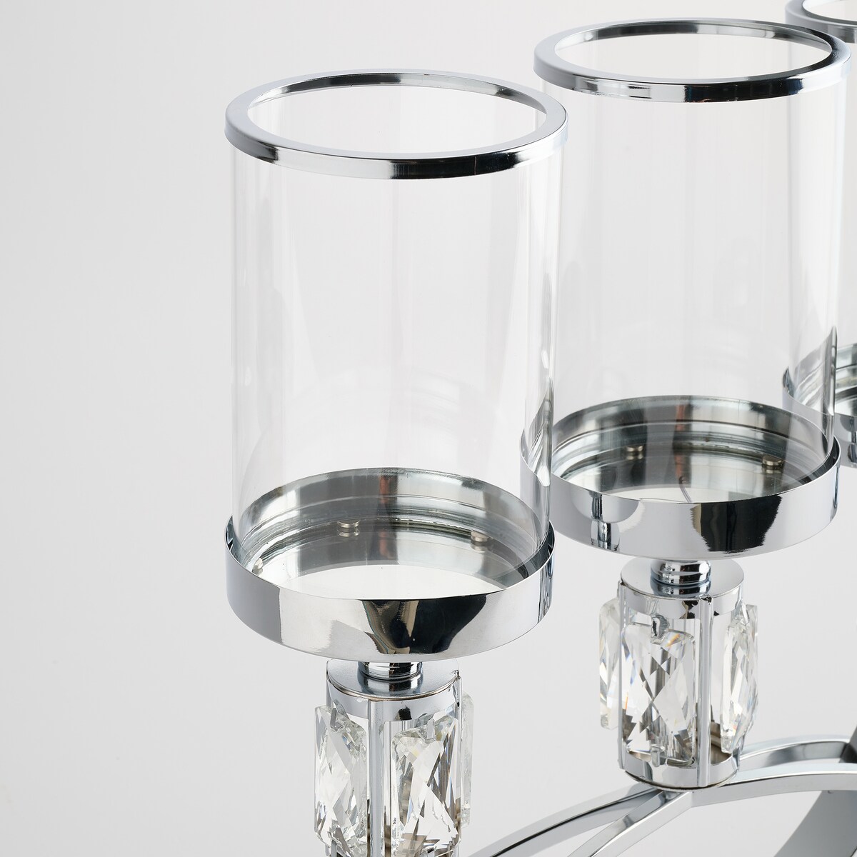 Świecznik potrójny Noova trio z motywem geometrycznym