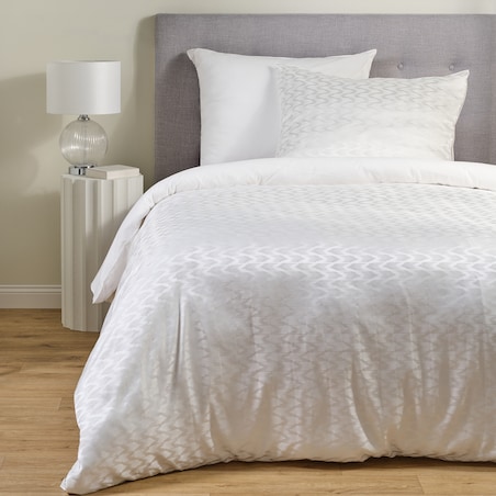 Komplet pościeli żakardowej Mira 200x220 cm z 2 poszewkami 70x80