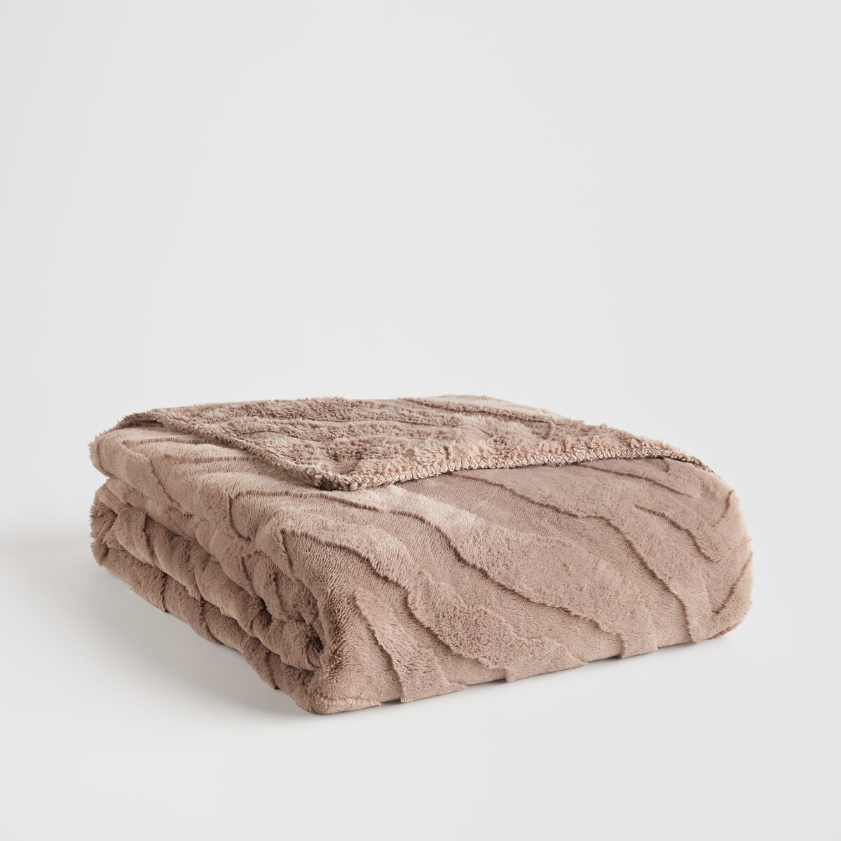 Narzuta Futrzana Sarafi 180x220 cm z motywem zwierzęcym