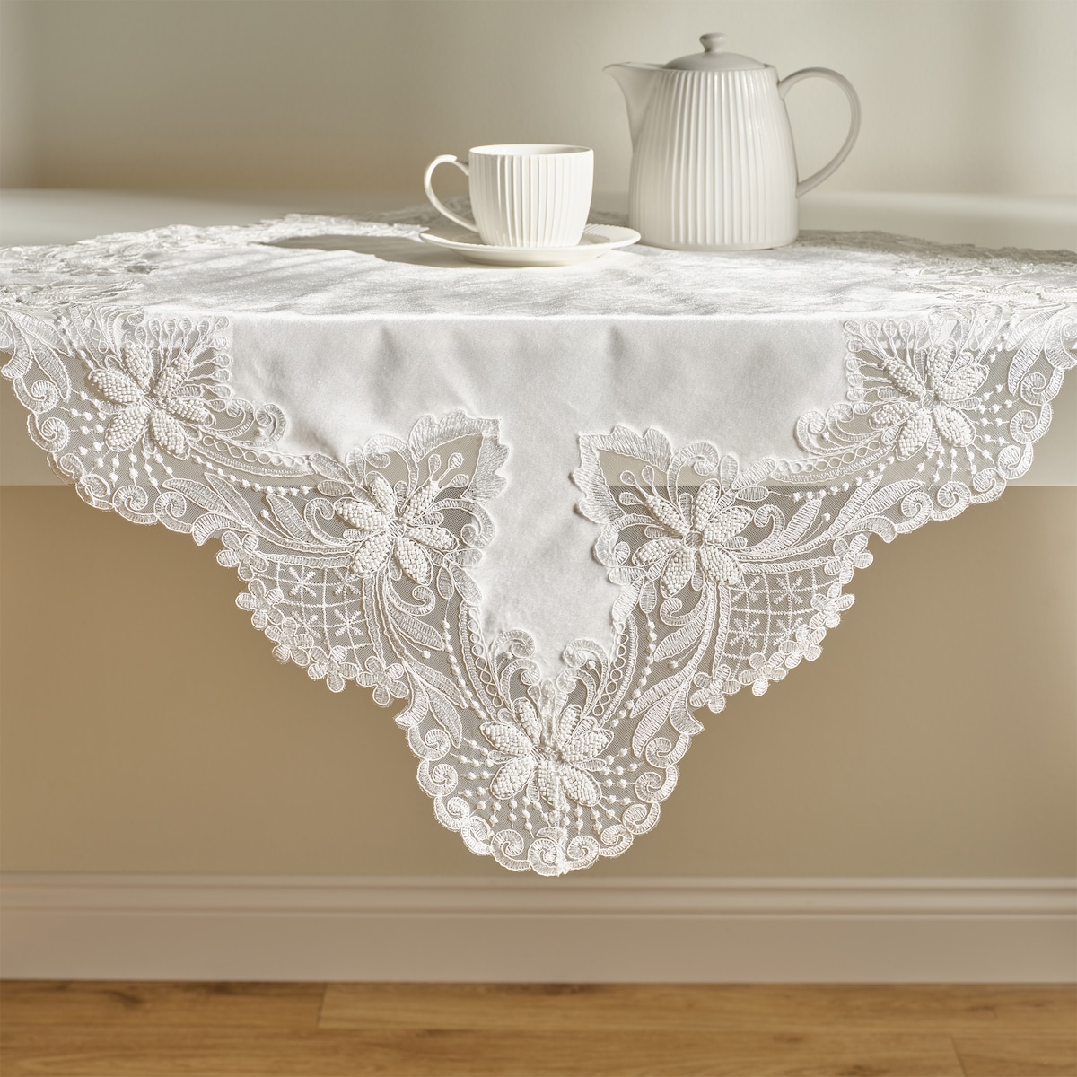 Serweta Perlis 80x80 cm z motywem arabeski