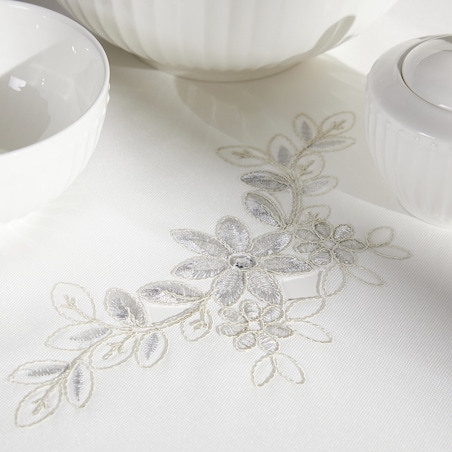 Obrus okrągły Adelaida 2 ø 160 cm z motywem kwiatowym