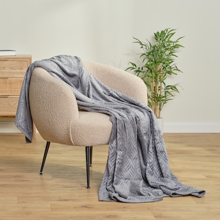 Jednokolorowy koc z wytłoczonym wzorem Esme 150x200 cm